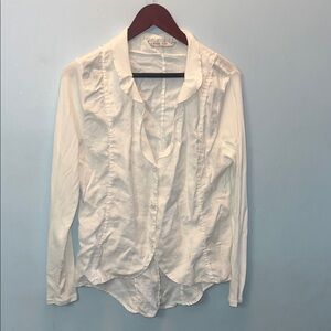 Luna Luz classic white ruffle-trim button front long sleeved blouse